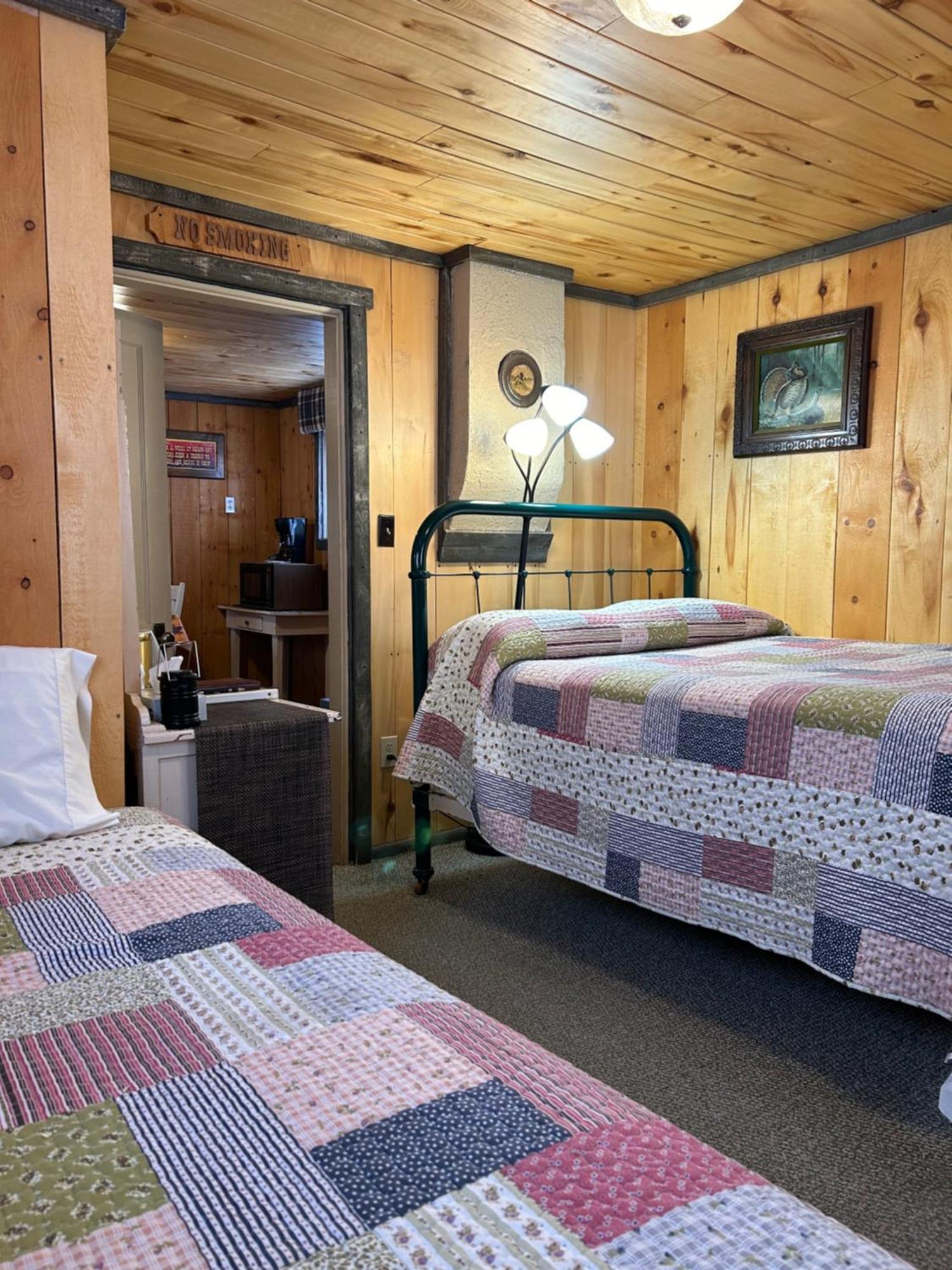 Marysvale Moore'S Old Pine Inn מראה חיצוני תמונה