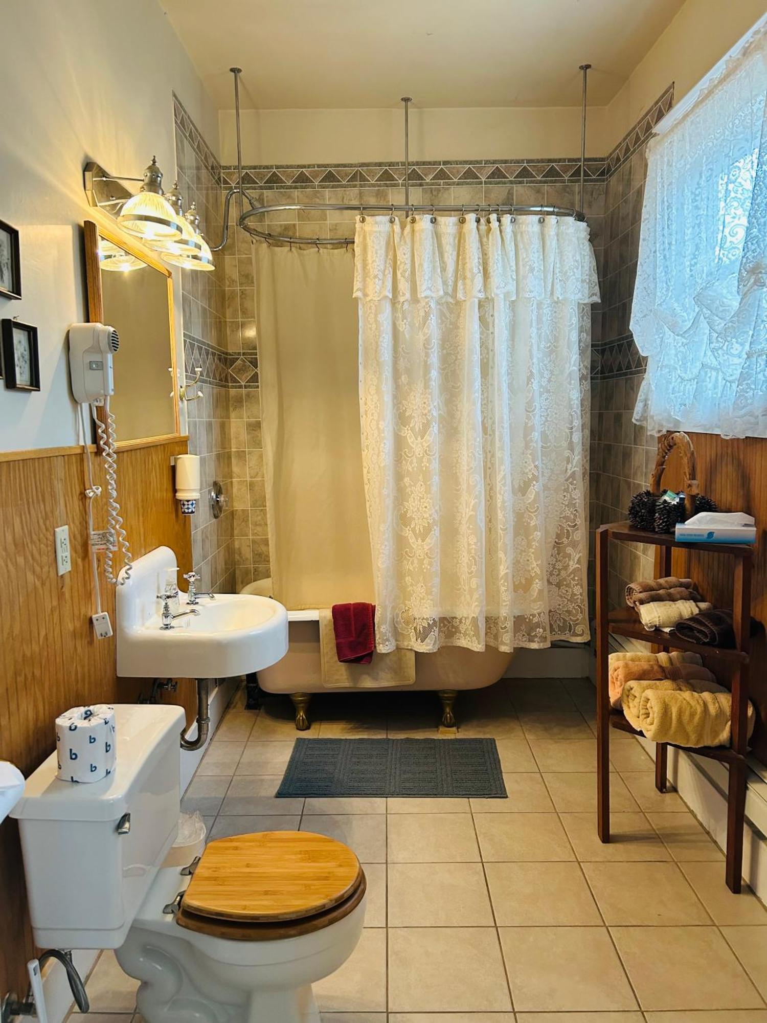 Marysvale Moore'S Old Pine Inn מראה חיצוני תמונה